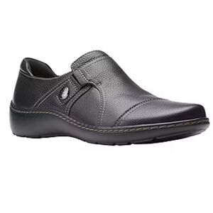 Clark’s Cora‎ Poppy Cap Closed Toe Slip-On Shoe Tumbled Black size 8 NWT in box
